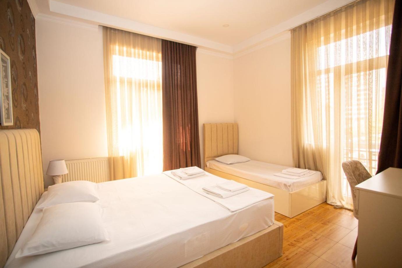 Irise Hotel Batumi Eksteriør billede
