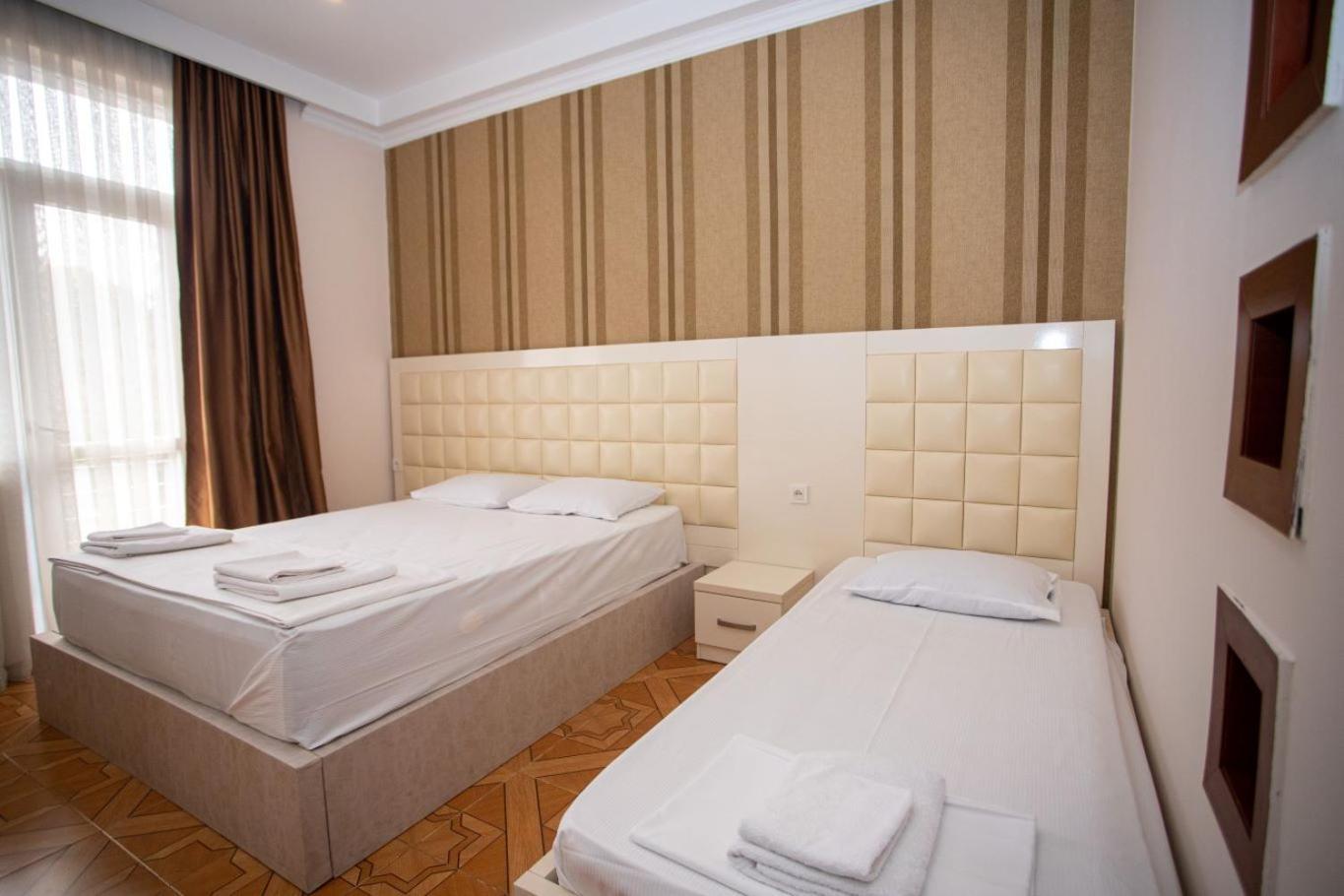 Irise Hotel Batumi Eksteriør billede