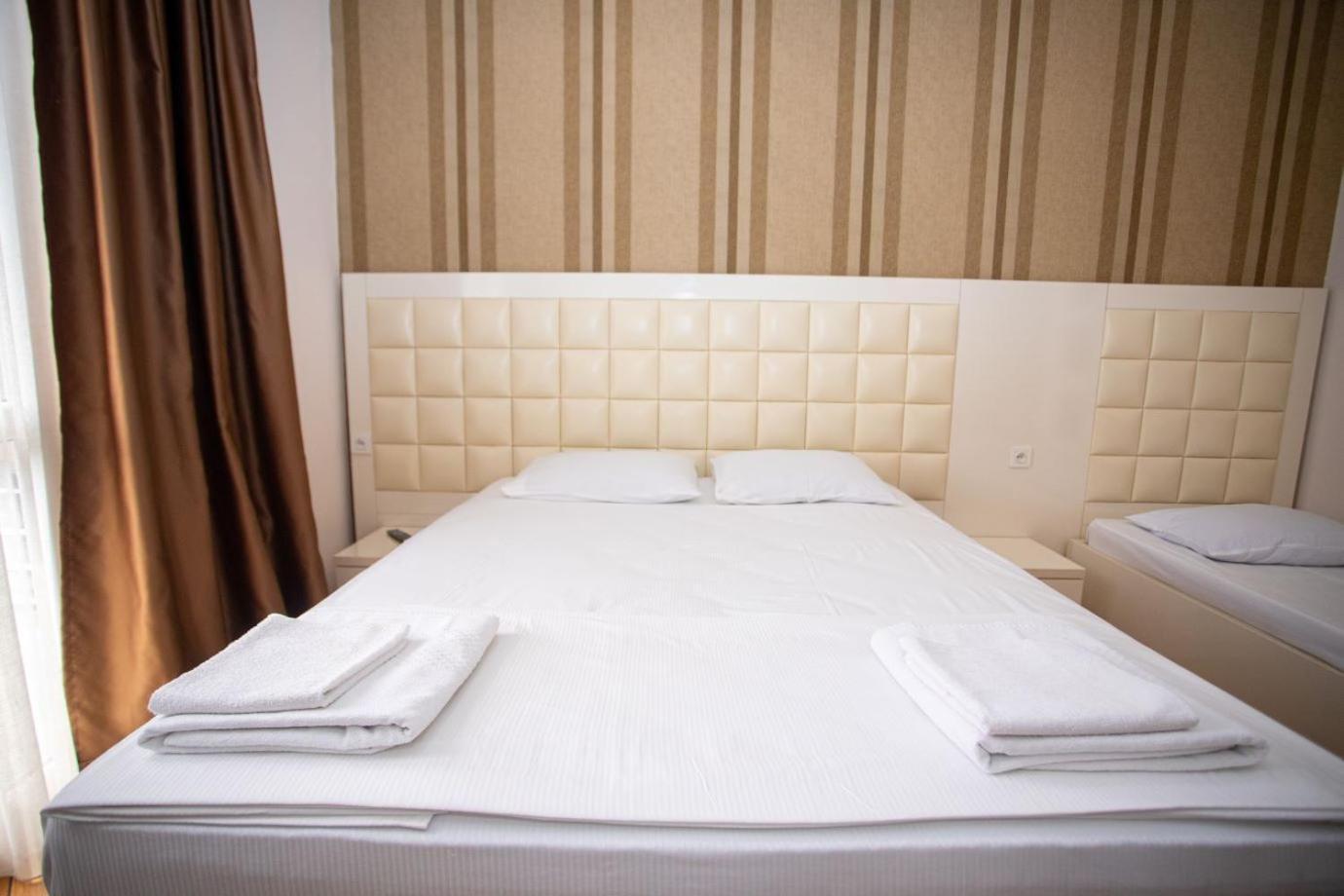 Irise Hotel Batumi Eksteriør billede